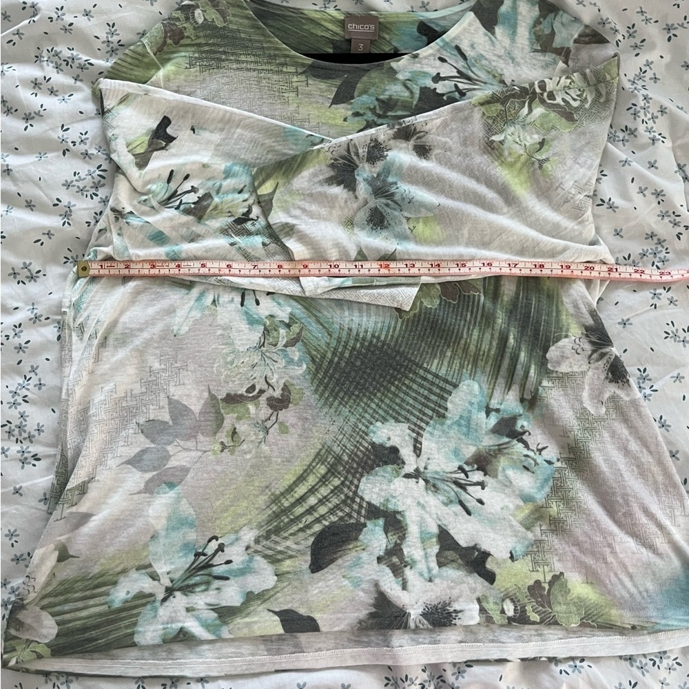 EUC‎ Chico's Green, White & Turquoise Graphic 3/4 Sleeve Fine Gauge Sweater, XL - Picture 13 of 14